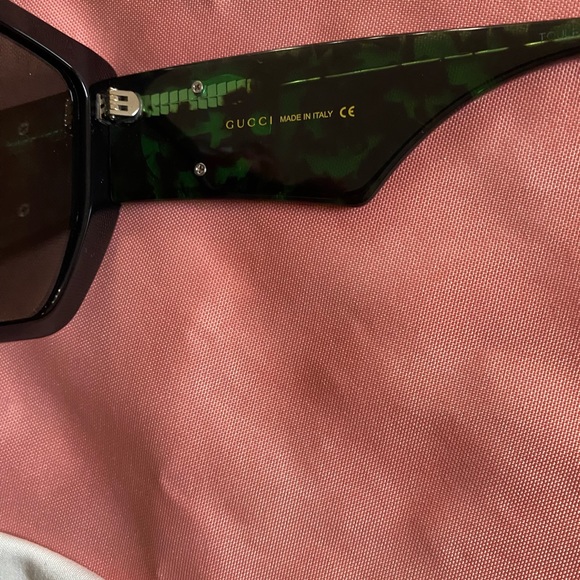 Gucci sunglasses - Picture 6 of 8